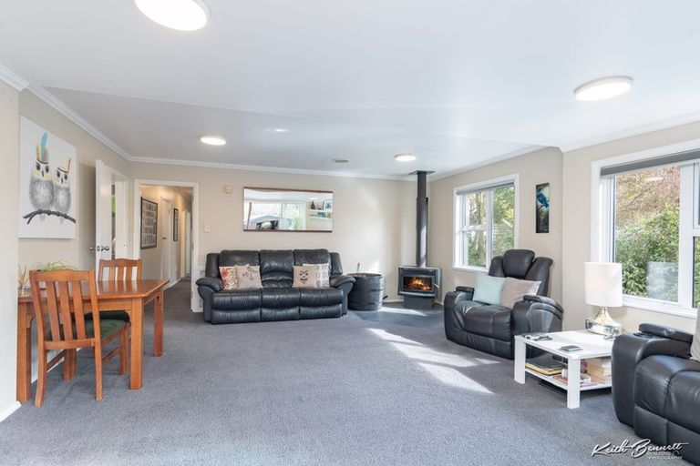 Photo of property in 29 Jocelyn Crescent, Pinehaven, Upper Hutt, 5019