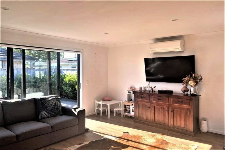 Photo of property in 548a Queen Street East, Levin, 5510