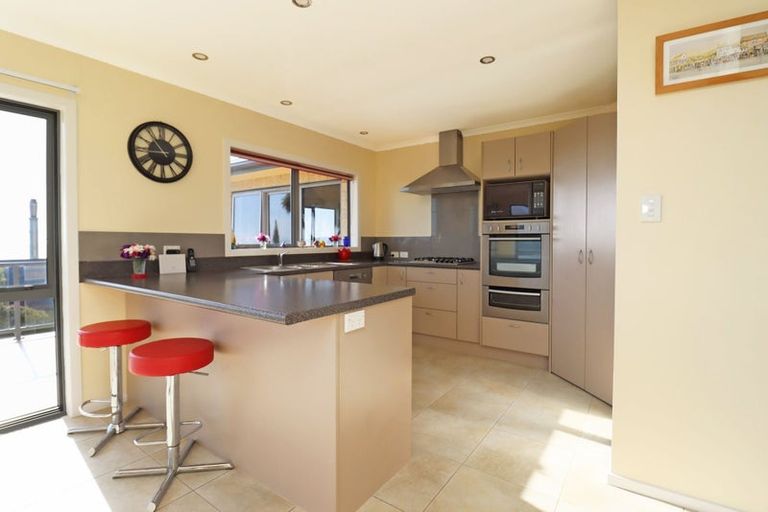 Photo of property in 11 Oakham Street, Hampden, 9410