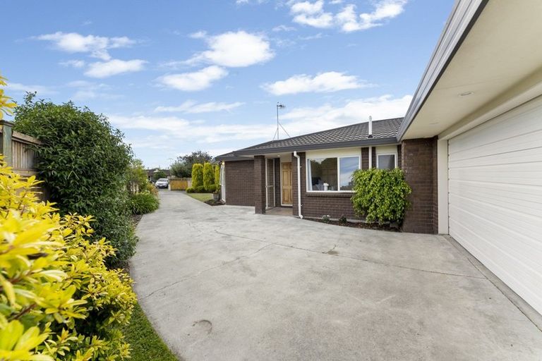 Photo of property in 5a Marama Crescent, Palmerston North, 4414