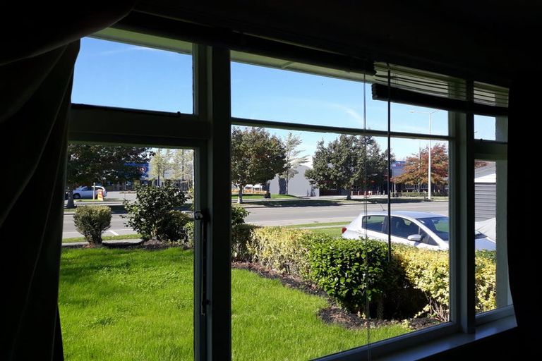 Photo of property in 625 Main North Road, Belfast, Christchurch, 8051