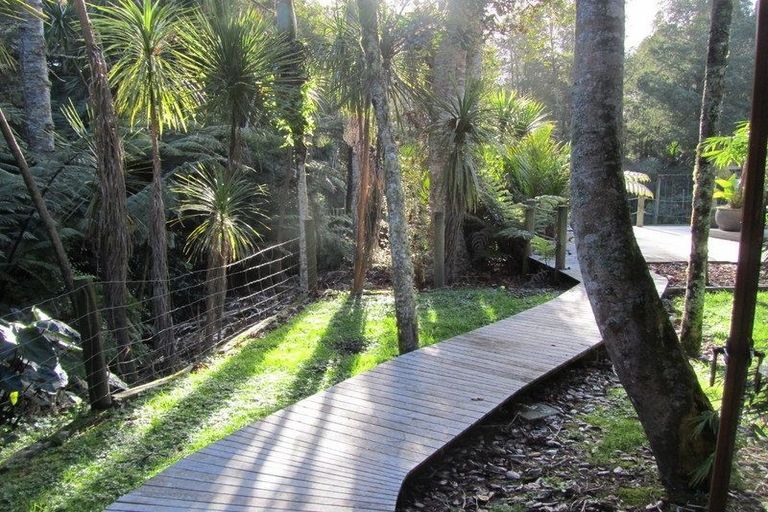 Photo of property in 16 Jack Barry Road, Waitoki, Albany, 0794