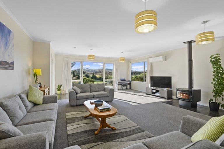 Photo of property in 127 Summerhill Road, Cust, Rangiora, 7471