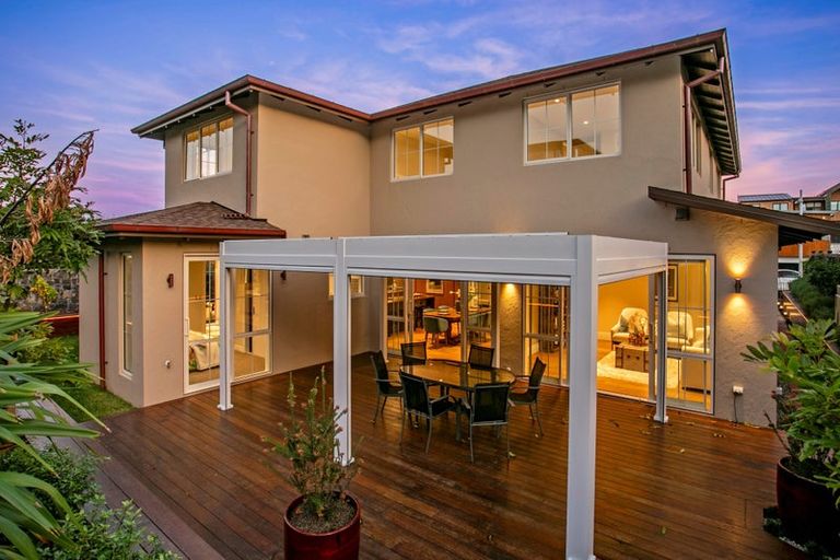 Photo of property in 7 Luff Place, Long Bay, Auckland, 0630