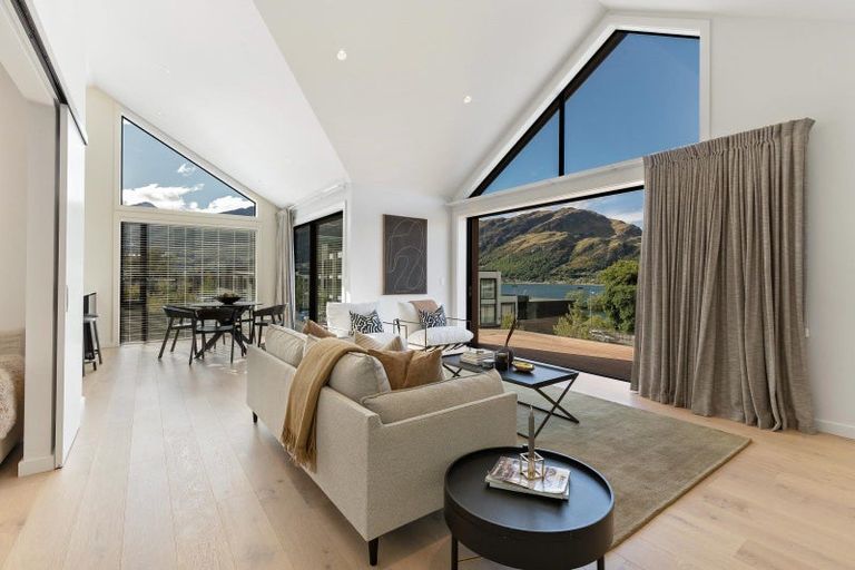 Photo of property in 4 Old Homestead Place, Kawarau Falls, Queenstown, 9300