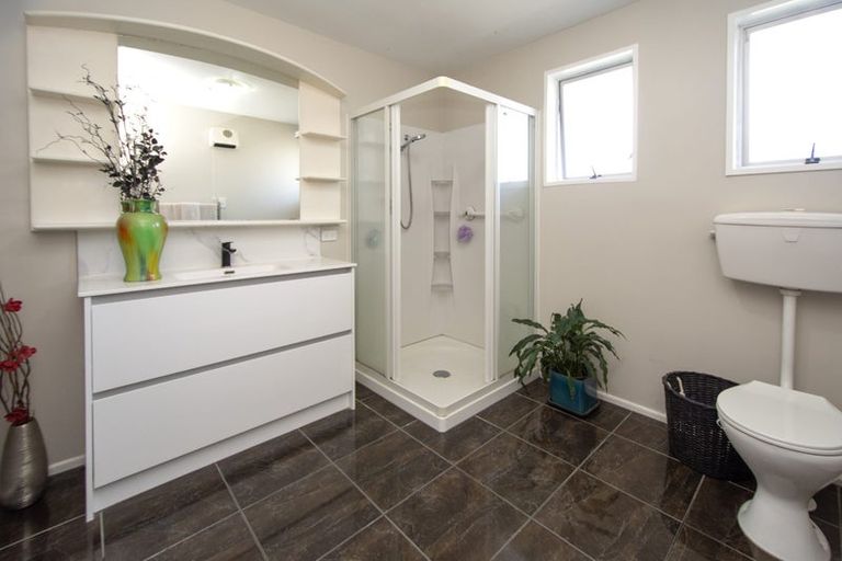 Photo of property in 20 Leonie Place, Aranui, Christchurch, 8061