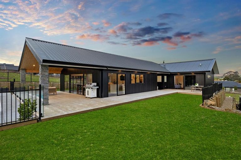 Photo of property in 114 Solan Drive, Waimauku, 0812