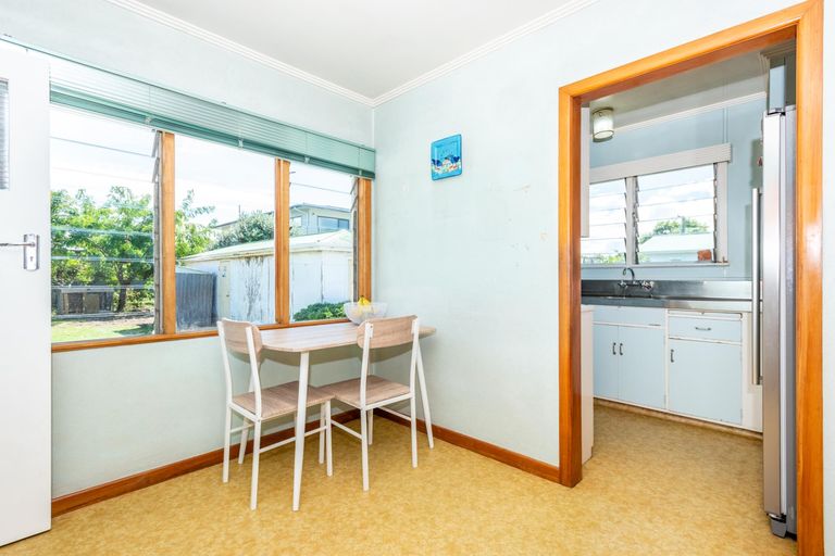 Photo of property in 215 Lytton Road, Elgin, Gisborne, 4010