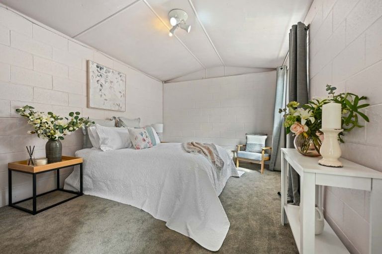 Photo of property in 15 Rutherford Street, Chedworth, Hamilton, 3210