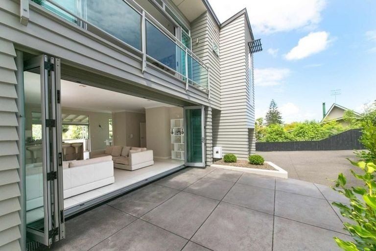 Photo of property in 1a Palmer Crescent, Mission Bay, Auckland, 1071