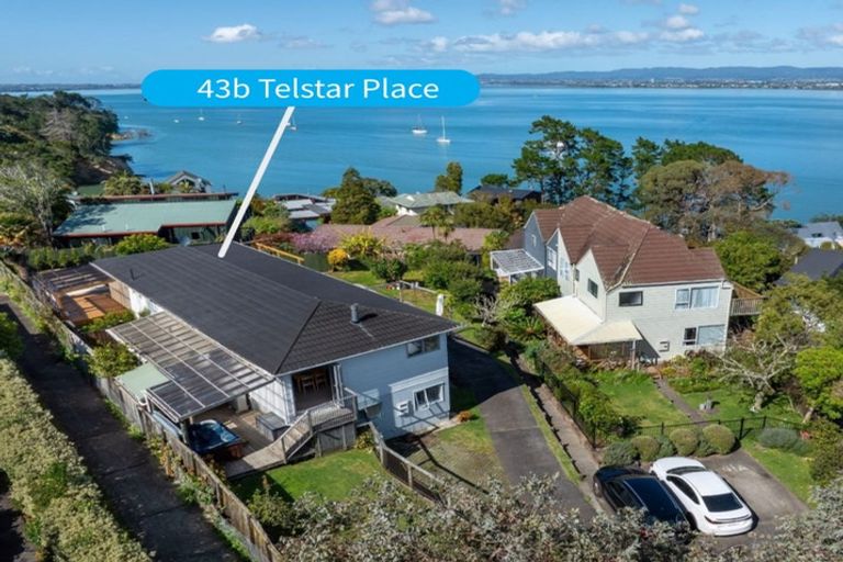 Photo of property in 2/43 Telstar Place, Beach Haven, Auckland, 0626