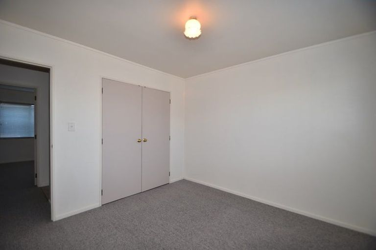 Photo of property in 2/118 Astley Avenue, New Lynn, Auckland, 0600