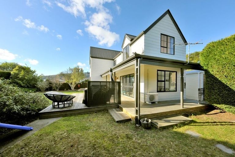 Photo of property in 28 Mauger Drive, Heathcote Valley, Christchurch, 8022