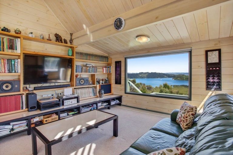 Photo of property in 16 Lichen Grove, Russell, 0272