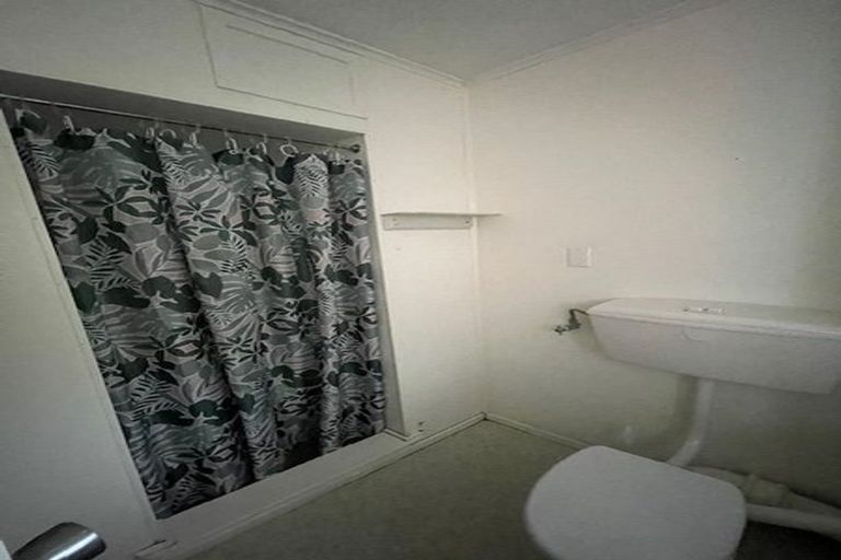 Photo of property in Barton Flats, 1/9-11 Barton Terrace, Thorndon, Wellington, 6011