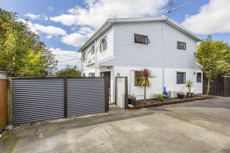 Photo of property in 19a Mchardie Street, Trentham, Upper Hutt, 5018