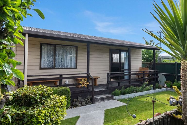 Photo of property in 61 Maces Road, Bromley, Christchurch, 8062