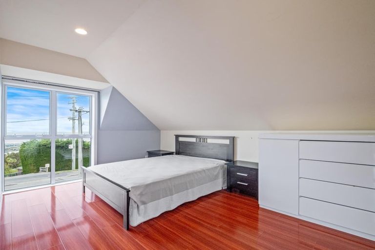 Photo of property in 12 Belleview Terrace, Mount Pleasant, Christchurch, 8081