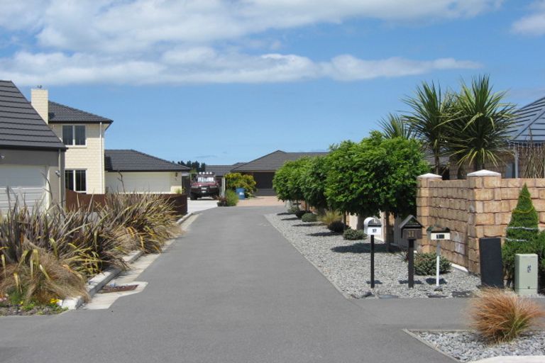 Photo of property in 11 Evergreen Place, Parklands, Christchurch, 8083