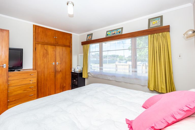 Photo of property in 215 Lytton Road, Elgin, Gisborne, 4010