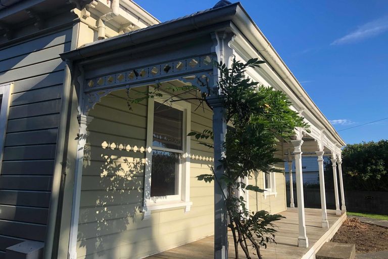 Photo of property in 52 Stout Street, Whataupoko, Gisborne, 4010