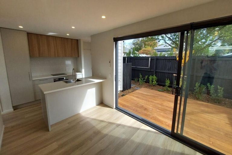 Photo of property in 3/10 Surrey Street, Linwood, Christchurch, 8062