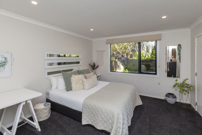 Photo of property in 3 Hihi Place, Waikanae, 5036