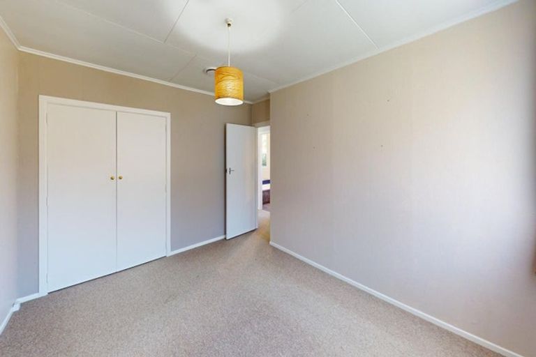 Photo of property in 19 Skerman Street, Marton, 4710