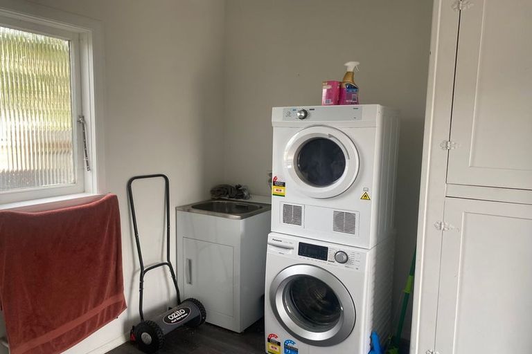 Photo of property in 28 Alfred Street, Roslyn, Palmerston North, 4414