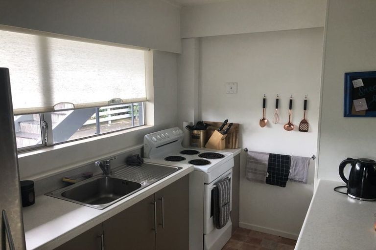 Photo of property in 87 Clawton Street, Westown, New Plymouth, 4310