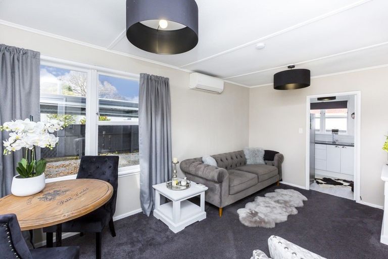 Photo of property in 2/504 Fergusson Drive, Trentham, Upper Hutt, 5018