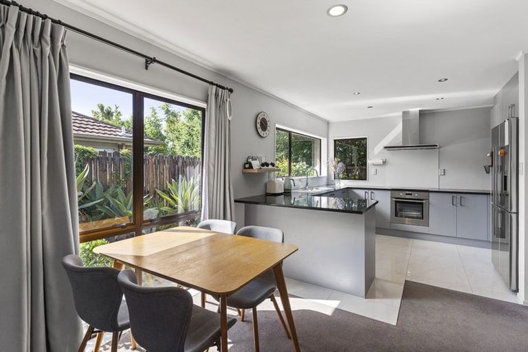 Photo of property in 2/17 Seneca Court, Golflands, Auckland, 2013