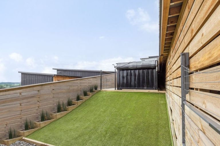 Photo of property in 74 Kotare Street, Waikanae, 5036