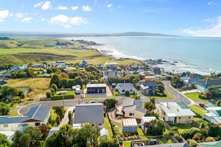 Photo of property in 29 Hill Street, Kaka Point, Balclutha, 9271