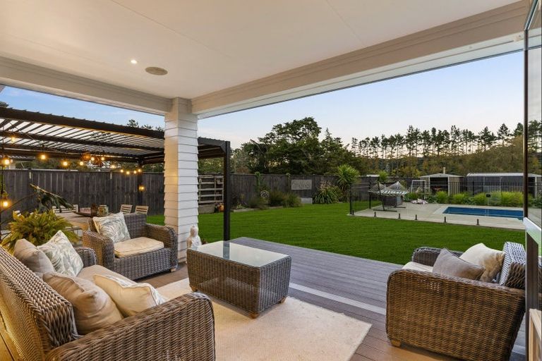 Photo of property in 19 Kahika Grove, Huapai, Kumeu, 0810