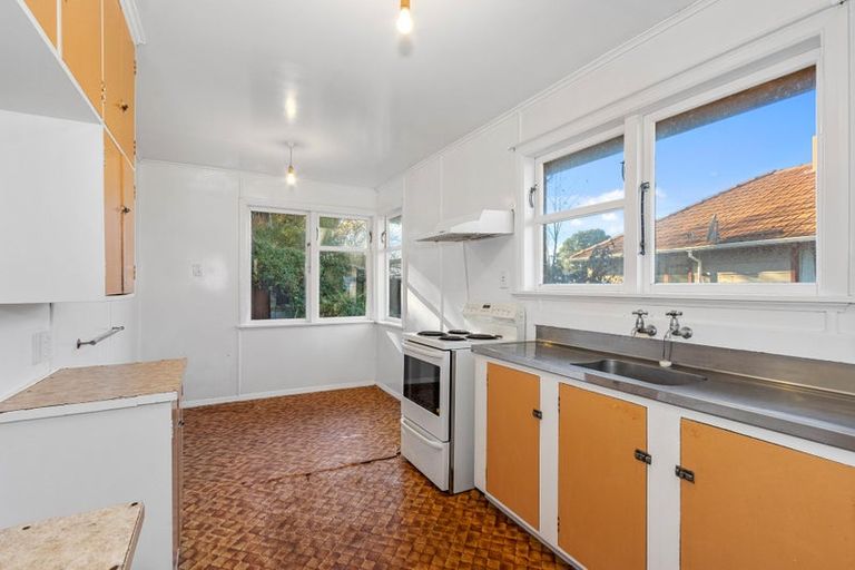 Photo of property in 14 Grosvenor Street, Redwood, Christchurch, 8051