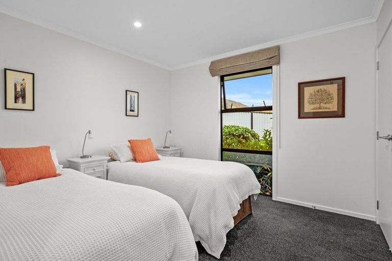 Photo of property in 76 Shields Street, Clyde, 9330