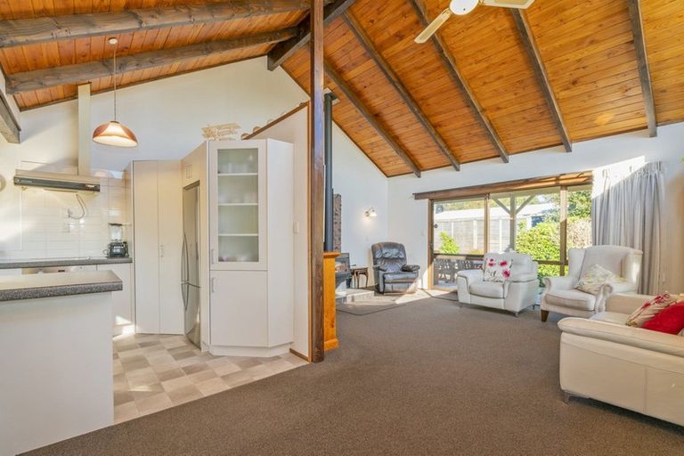 Photo of property in 72 Catherine Crescent, Whitianga, 3510