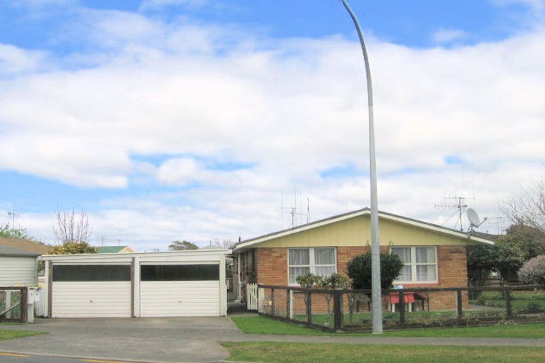 Photo of property in 2a Pooles Road, Greerton, Tauranga, 3112