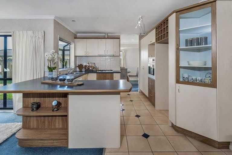 Photo of property in 11 Coleraine Place, East Tamaki, Auckland, 2016