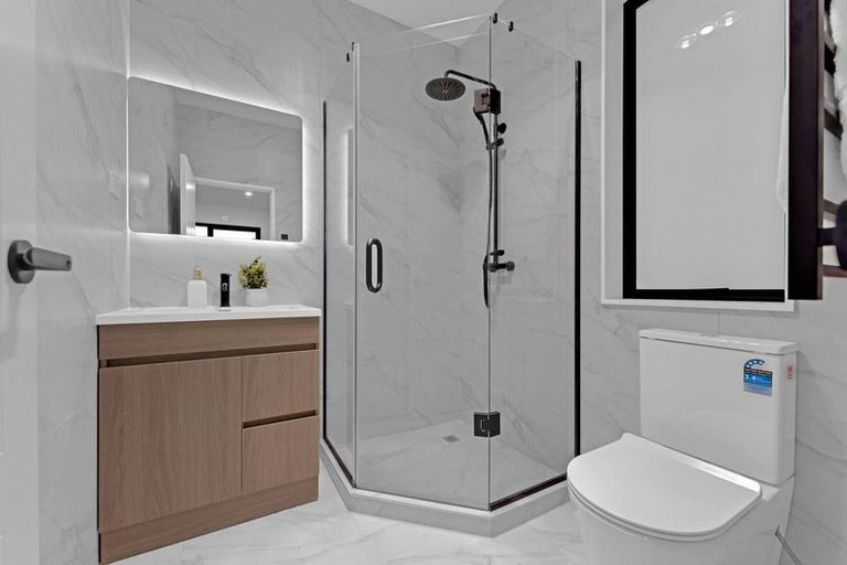 Photo of property in 16 Booker Drive, Tuakau, 2121