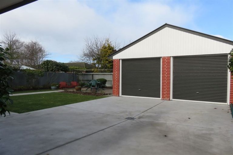 Photo of property in 16 Roberta Drive, Somerfield, Christchurch, 8024