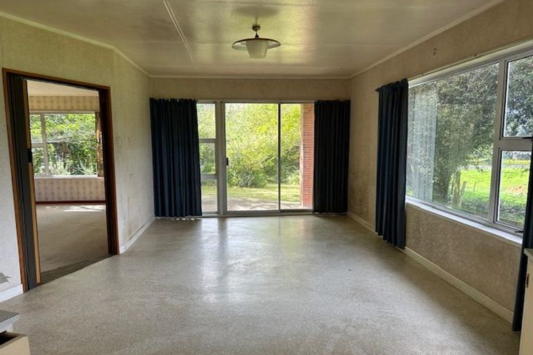 Photo of property in 619 Frankley Road, Hurworth, New Plymouth, 4371