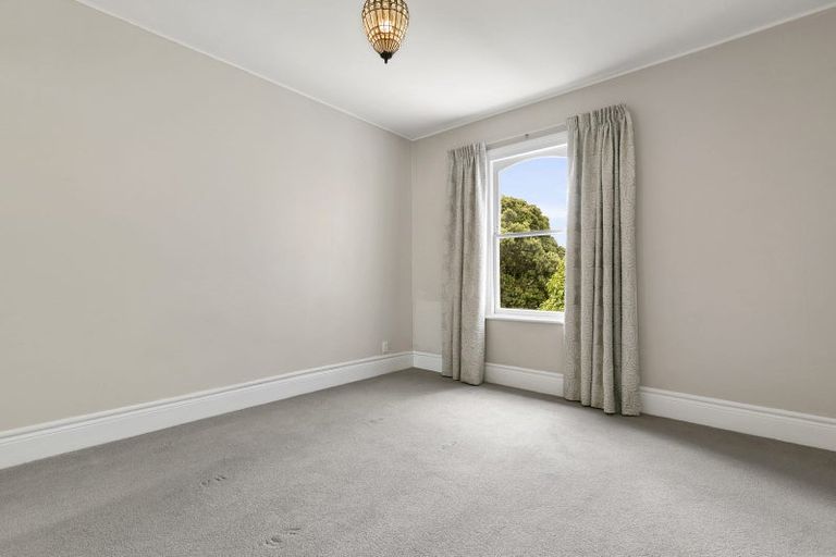 Photo of property in 10a Tinakori Road, Thorndon, Wellington, 6011