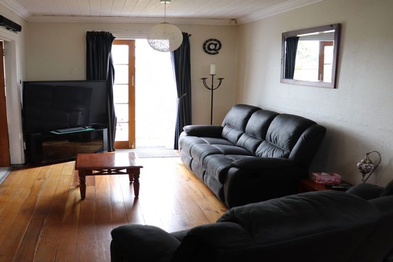 Photo of property in 176 Tiro Tiro Road, Levin, 5510