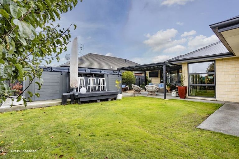 Photo of property in 13 Lancewood Way, Rangiora, 7400