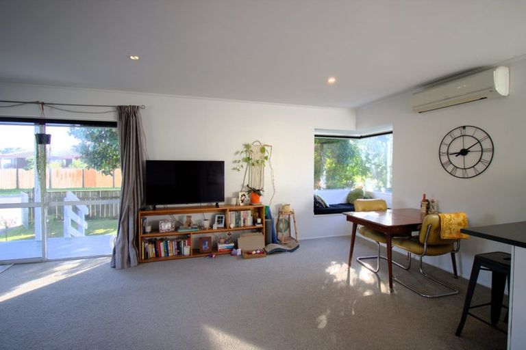 Photo of property in 26 Barbara Grove, Papamoa Beach, Papamoa, 3118