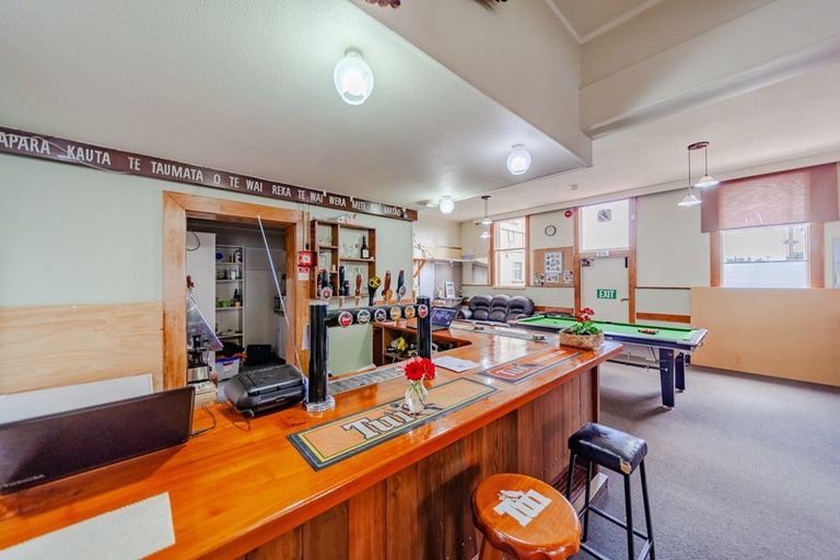 Photo of property in 71 Charlotte Street, Takapau, 4203
