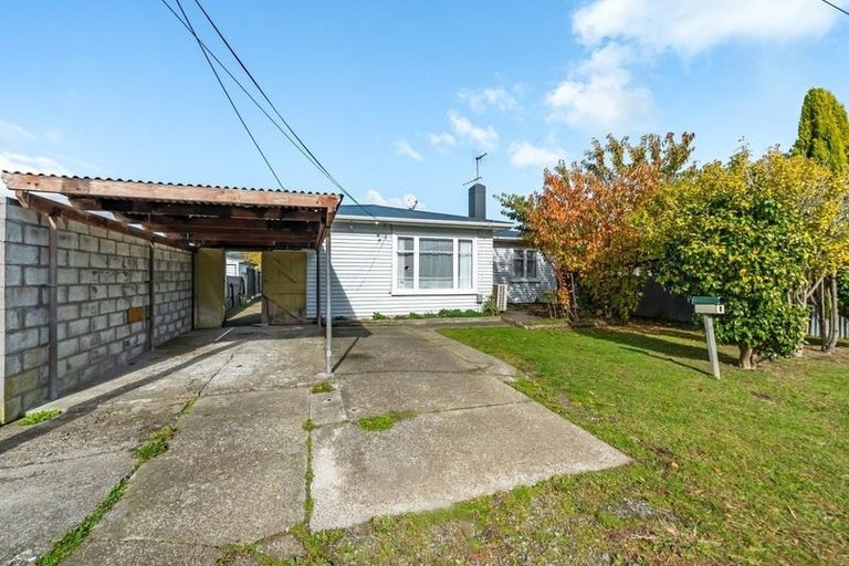 Photo of property in 5 Bythell Street, Wainuiomata, Lower Hutt, 5014