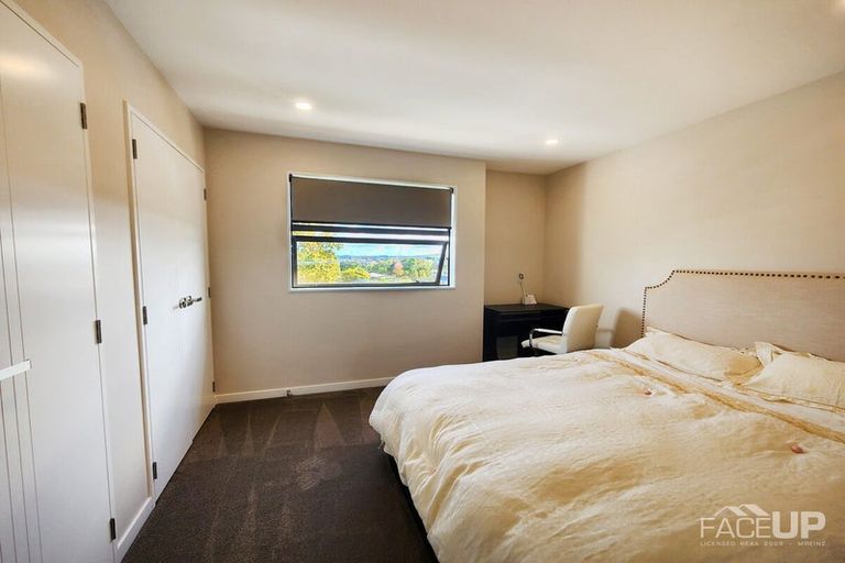 Photo of property in 3/10 Newington Road, Henderson, Auckland, 0612